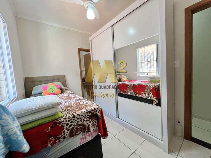 Casa à venda com 3 quartos, 161m² - Foto 9