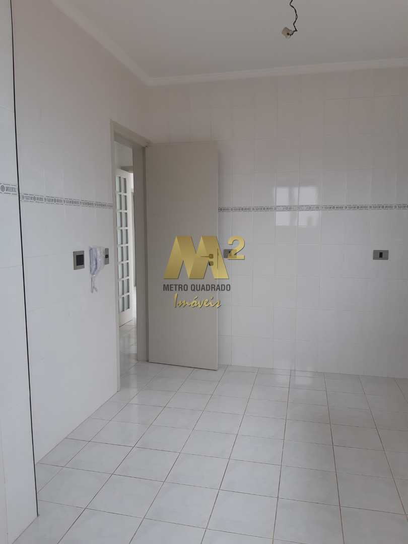 Apartamento à venda com 2 quartos, 70m² - Foto 12