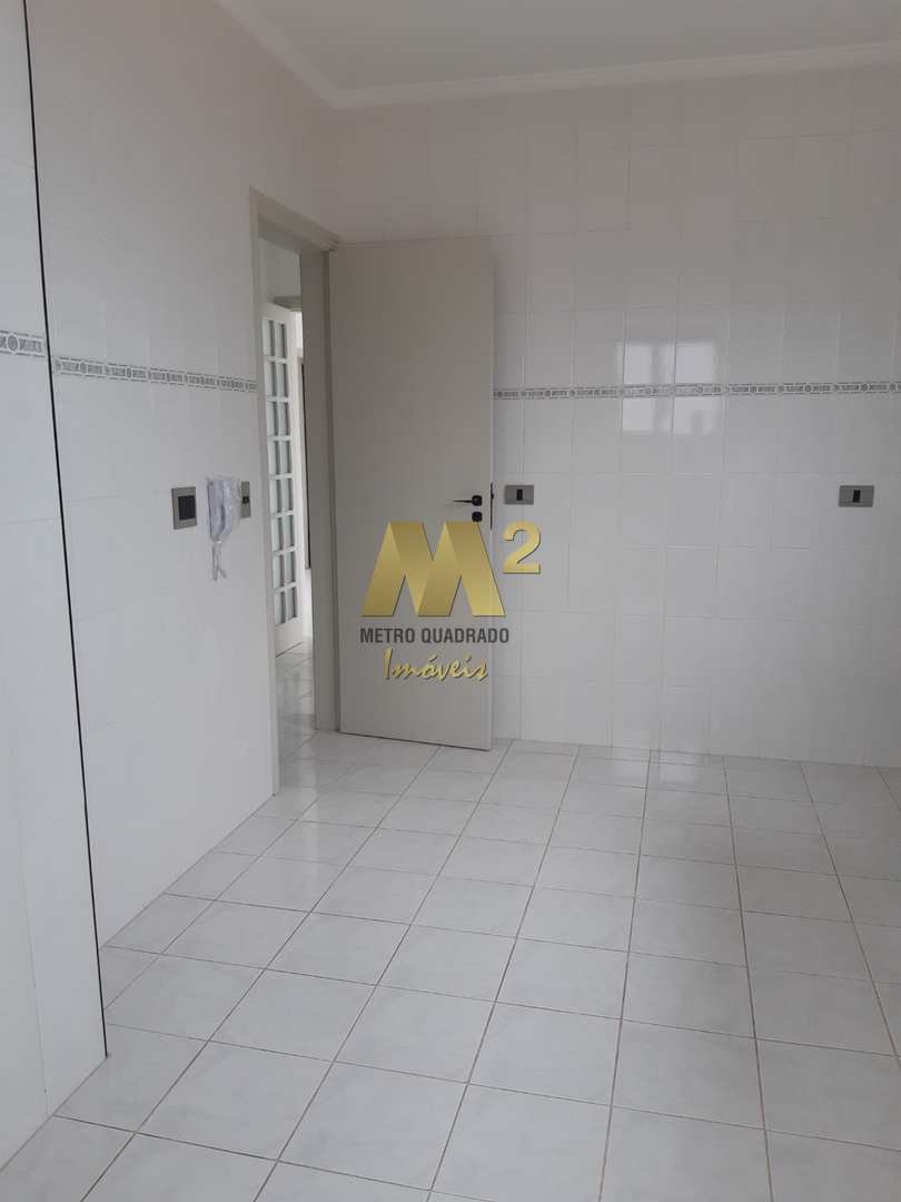 Apartamento à venda com 2 quartos, 70m² - Foto 11