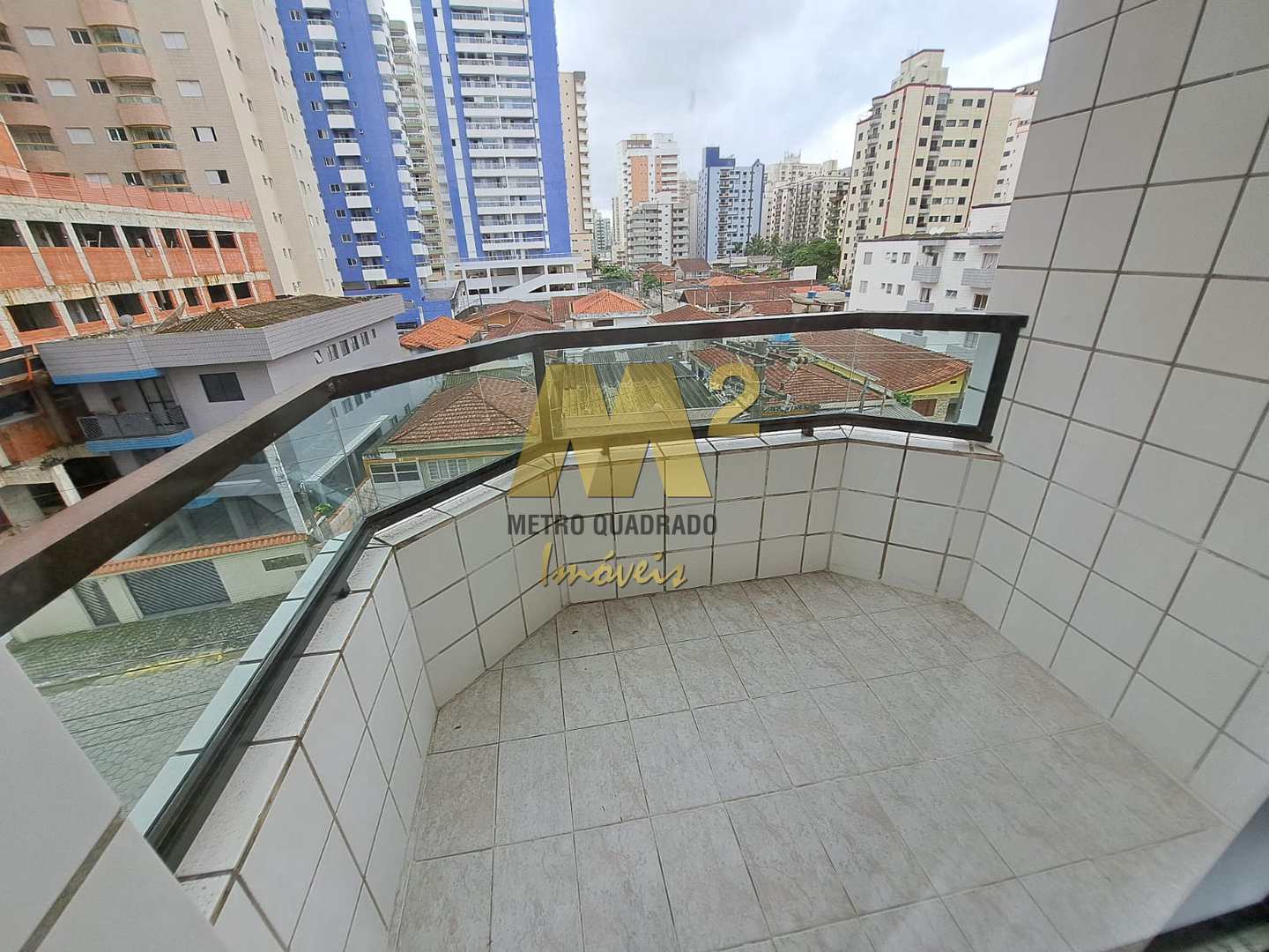 Apartamento à venda com 2 quartos, 75m² - Foto 2