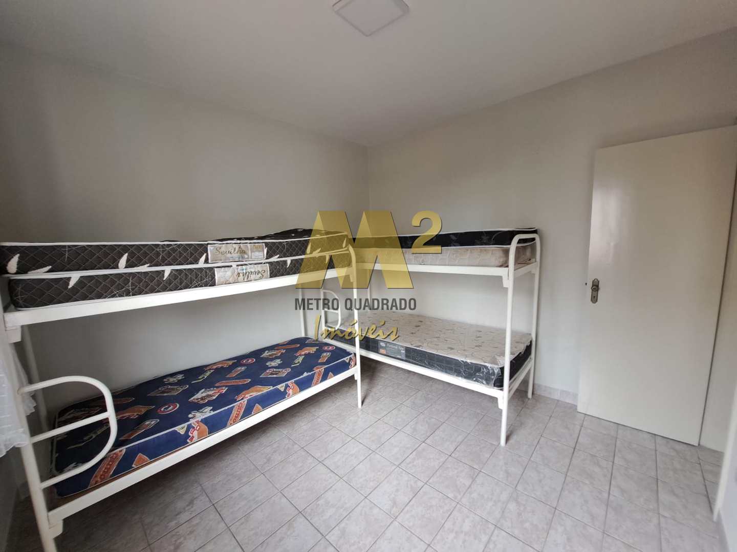 Apartamento à venda com 2 quartos, 75m² - Foto 11