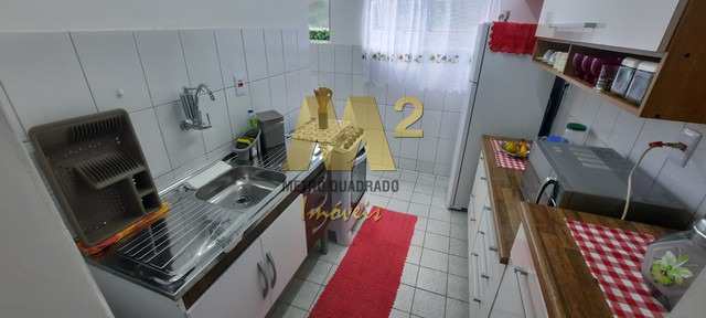 Apartamento à venda com 2 quartos, 64m² - Foto 2