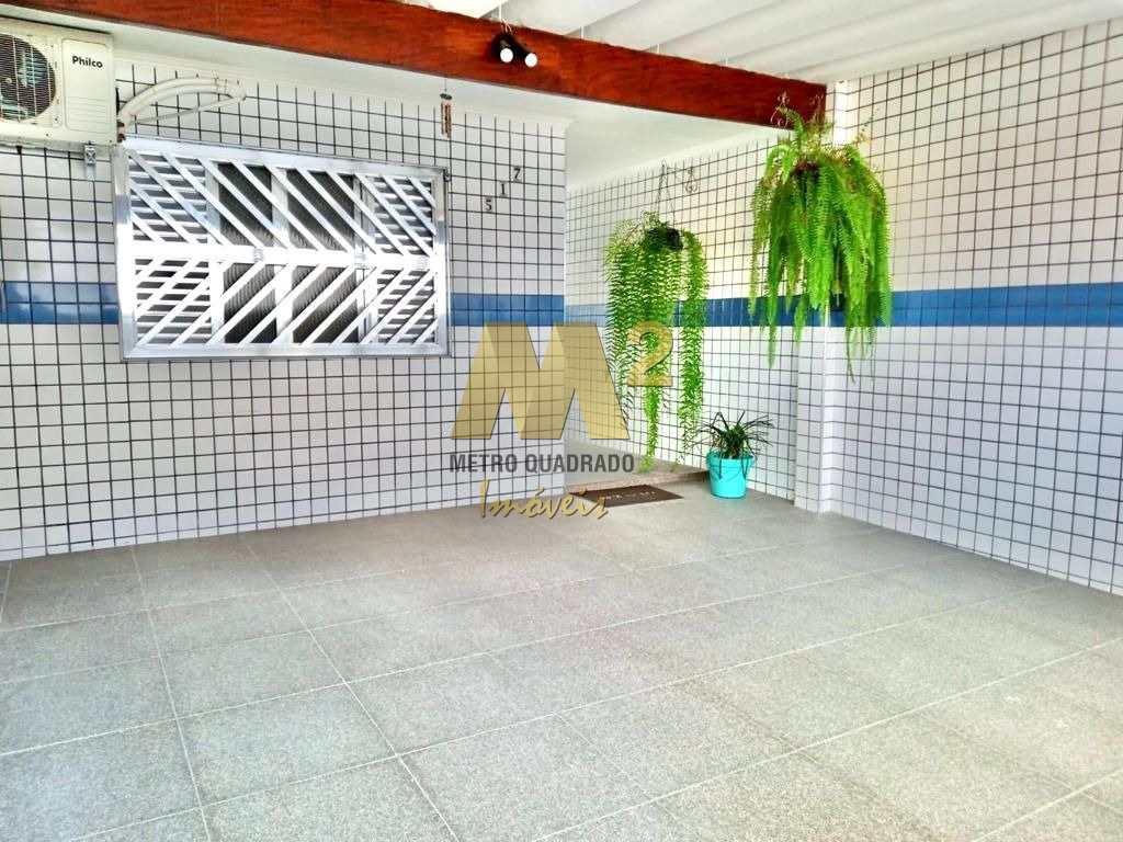 Casa à venda com 2 quartos, 114m² - Foto 1