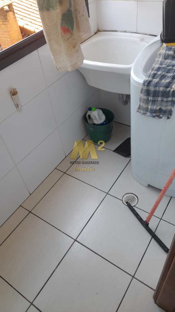 Apartamento à venda com 2 quartos, 75m² - Foto 12