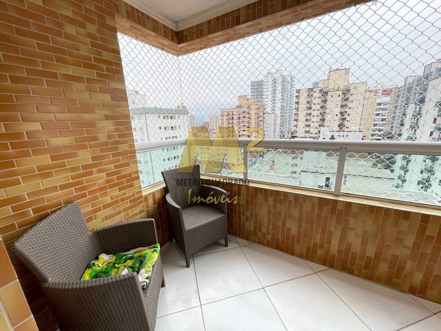 Apartamento à venda com 2 quartos, 75m² - Foto 4