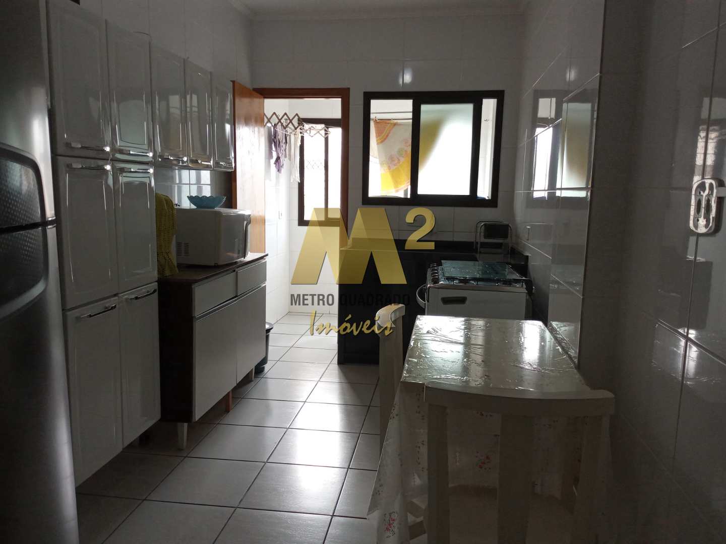 Apartamento à venda com 2 quartos, 75m² - Foto 9