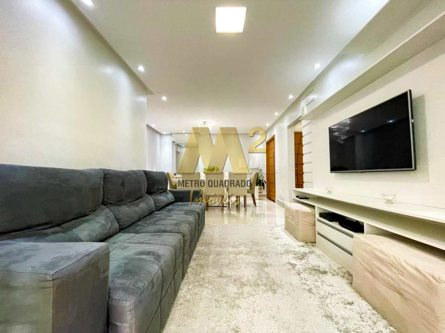 Apartamento à venda com 3 quartos, 130m² - Foto 2