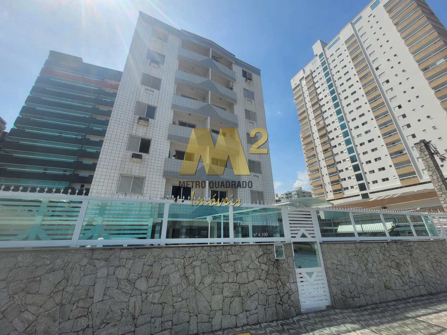 Apartamento à venda com 2 quartos, 72m² - Foto 1