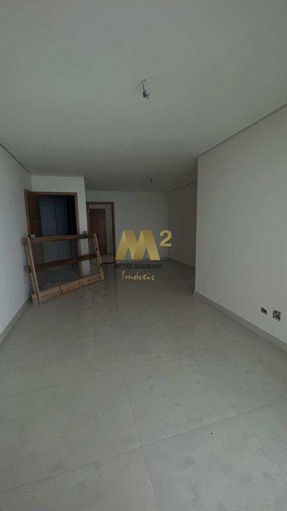 Apartamento à venda com 3 quartos, 140m² - Foto 2