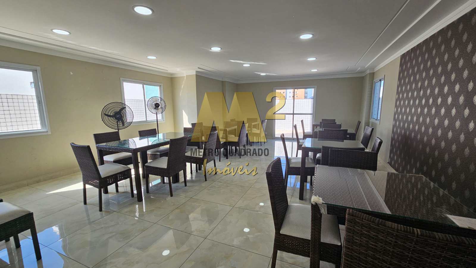 Apartamento à venda com 2 quartos, 72m² - Foto 25