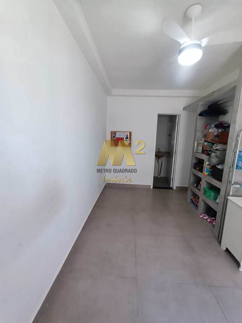 Apartamento à venda com 2 quartos, 75m² - Foto 11