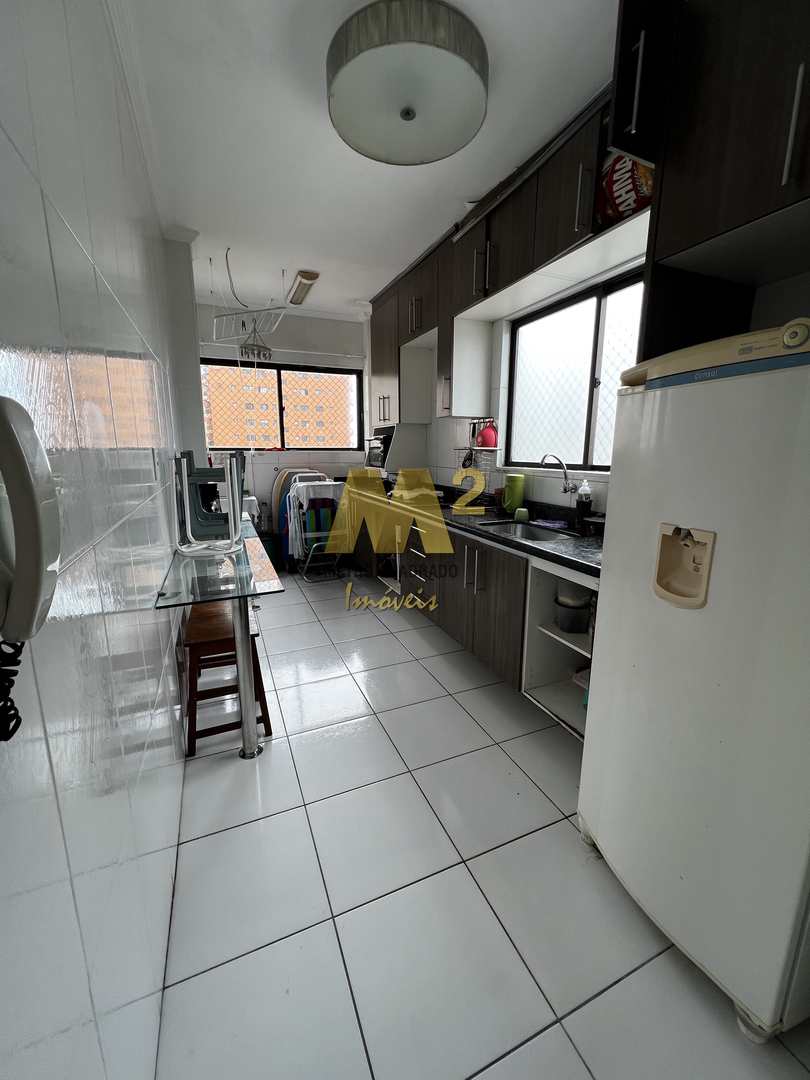 Apartamento à venda com 1 quarto, 50m² - Foto 4