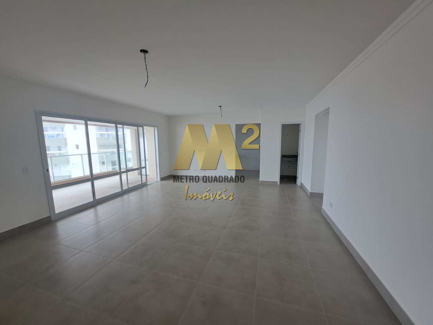 Apartamento à venda com 3 quartos, 145m² - Foto 4