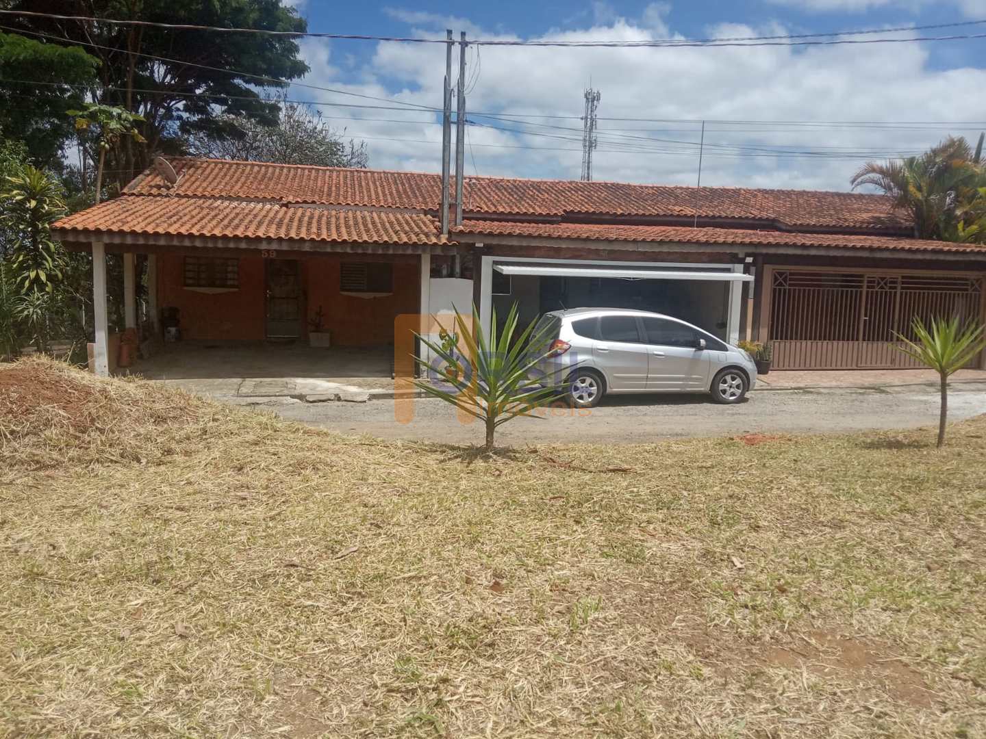Casa de Condomínio com 2 dorms, Braz Cubas, Mogi das Cruzes R 220