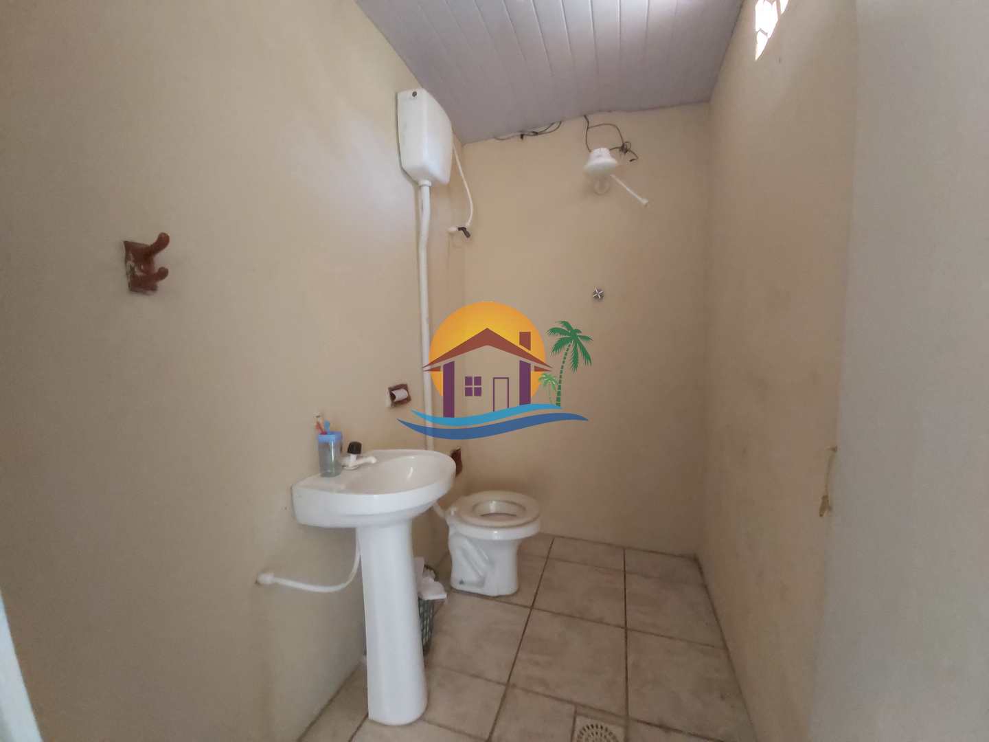 Casa à venda com 2 quartos, 300m² - Foto 8