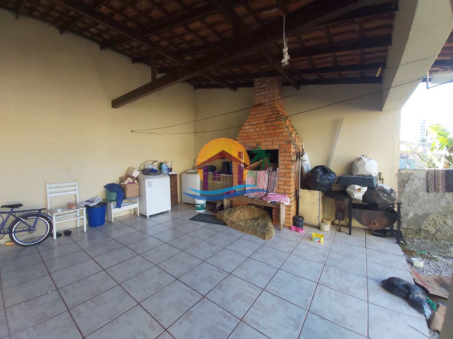 Casa à venda com 2 quartos, 300m² - Foto 6