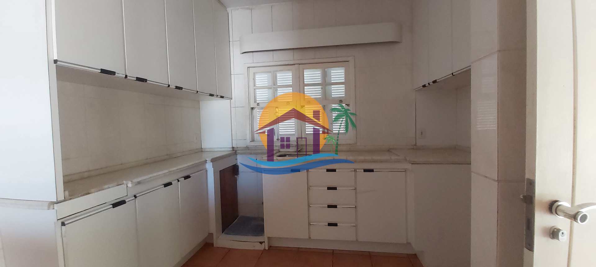 Casa à venda com 3 quartos, 380m² - Foto 11