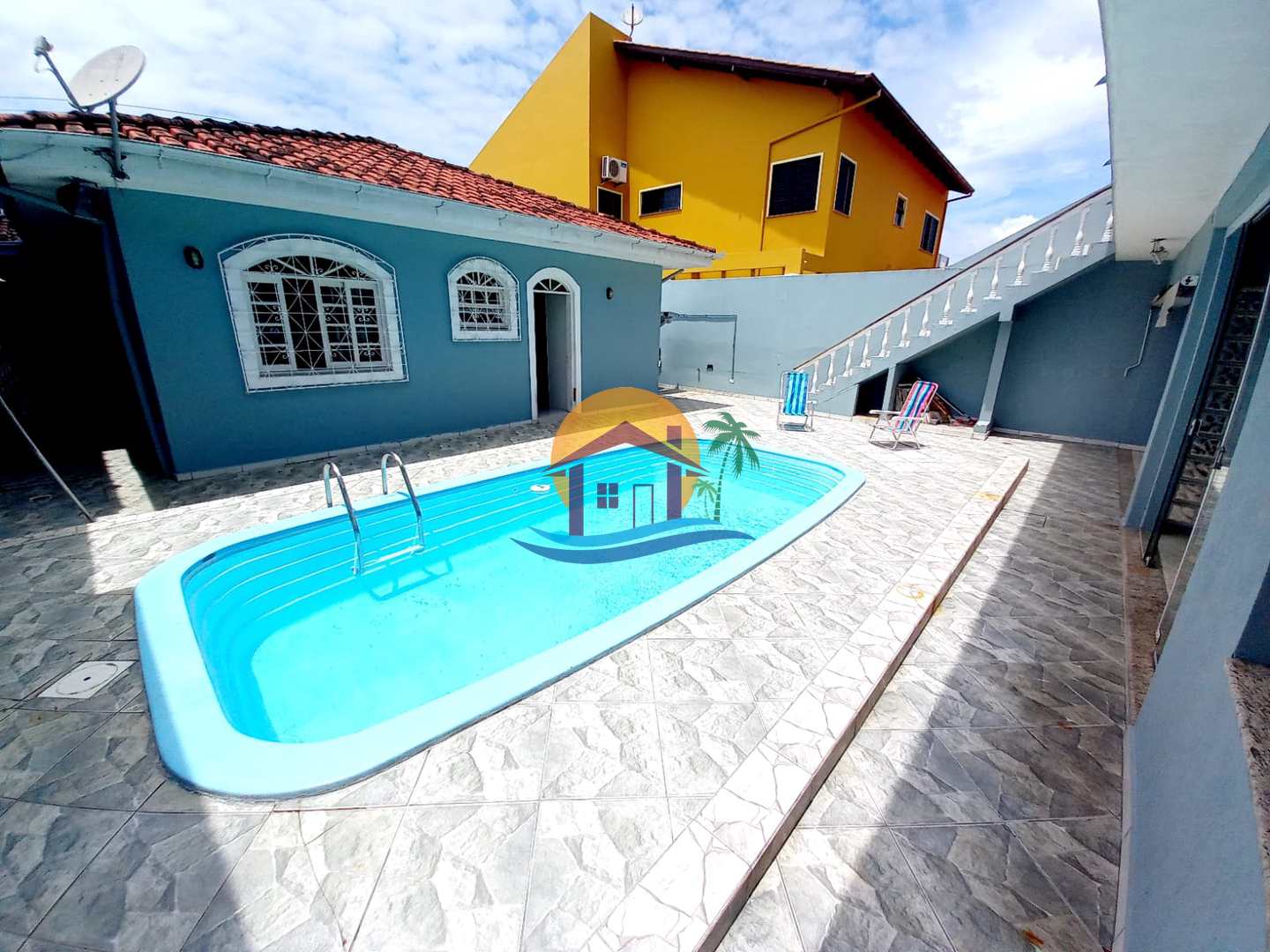 Casa à venda com 4 quartos, 300m² - Foto 3