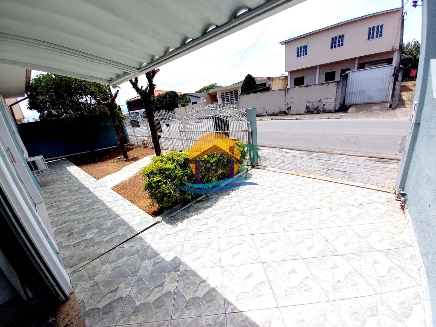 Casa à venda com 4 quartos, 300m² - Foto 27