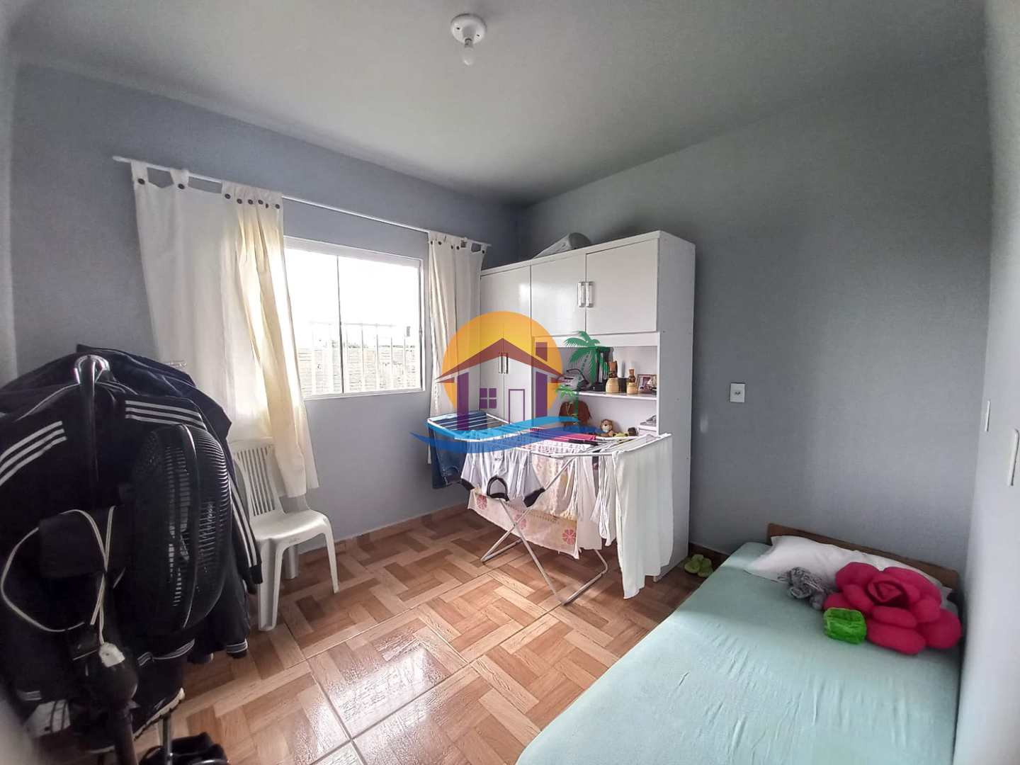 Casa à venda com 8 quartos, 180m² - Foto 9