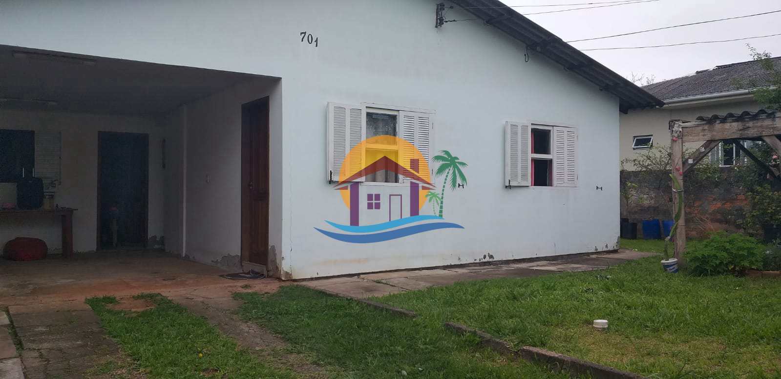 Casa à venda com 3 quartos, 300m² - Foto 1