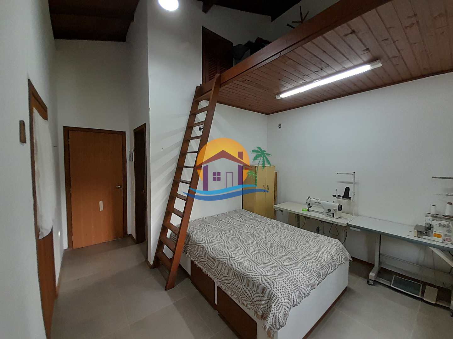 Casa à venda com 3 quartos, 380m² - Foto 7