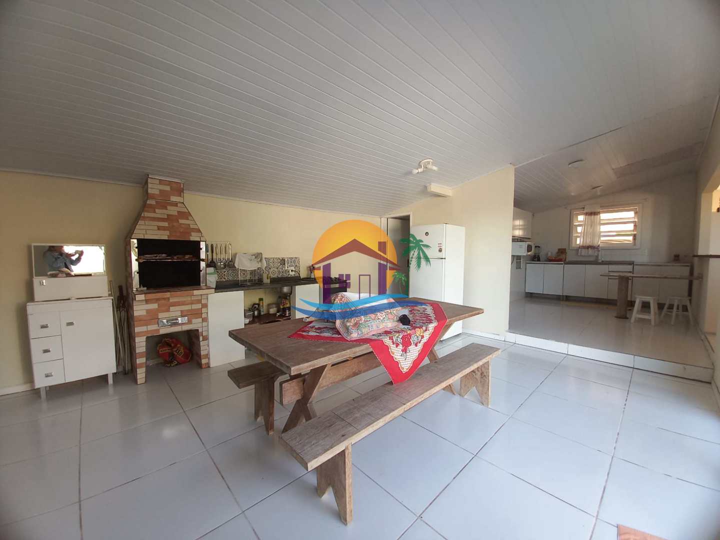 Casa à venda com 3 quartos, 360m² - Foto 4