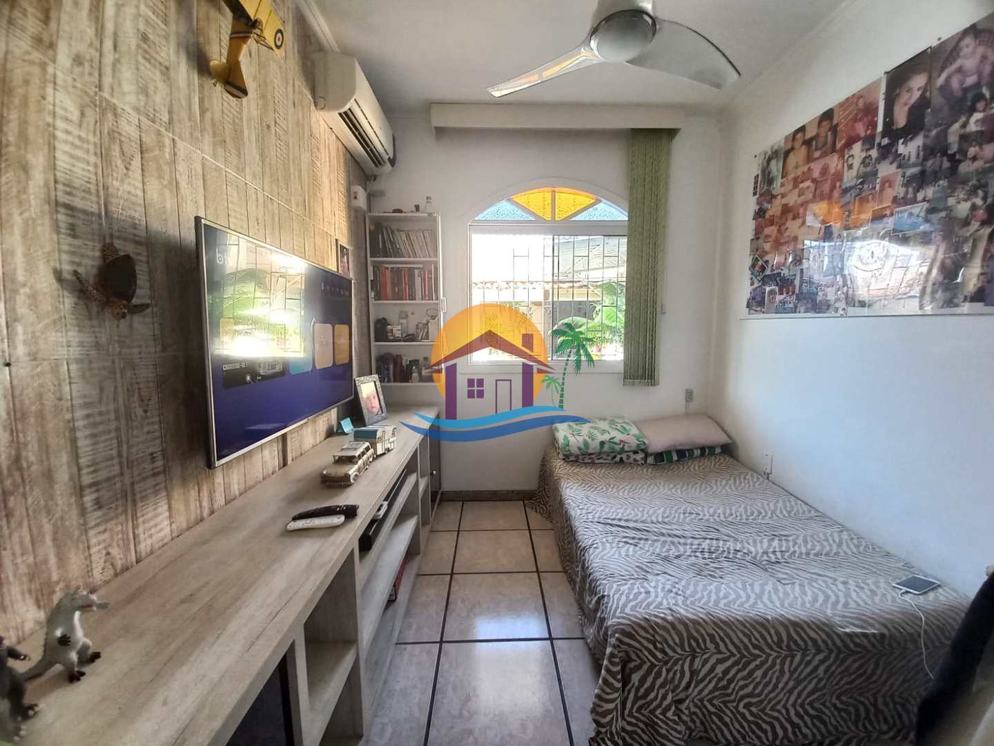 Casa à venda com 3 quartos, 210m² - Foto 3