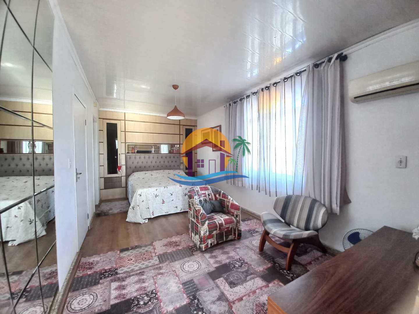 Casa à venda com 3 quartos, 210m² - Foto 14