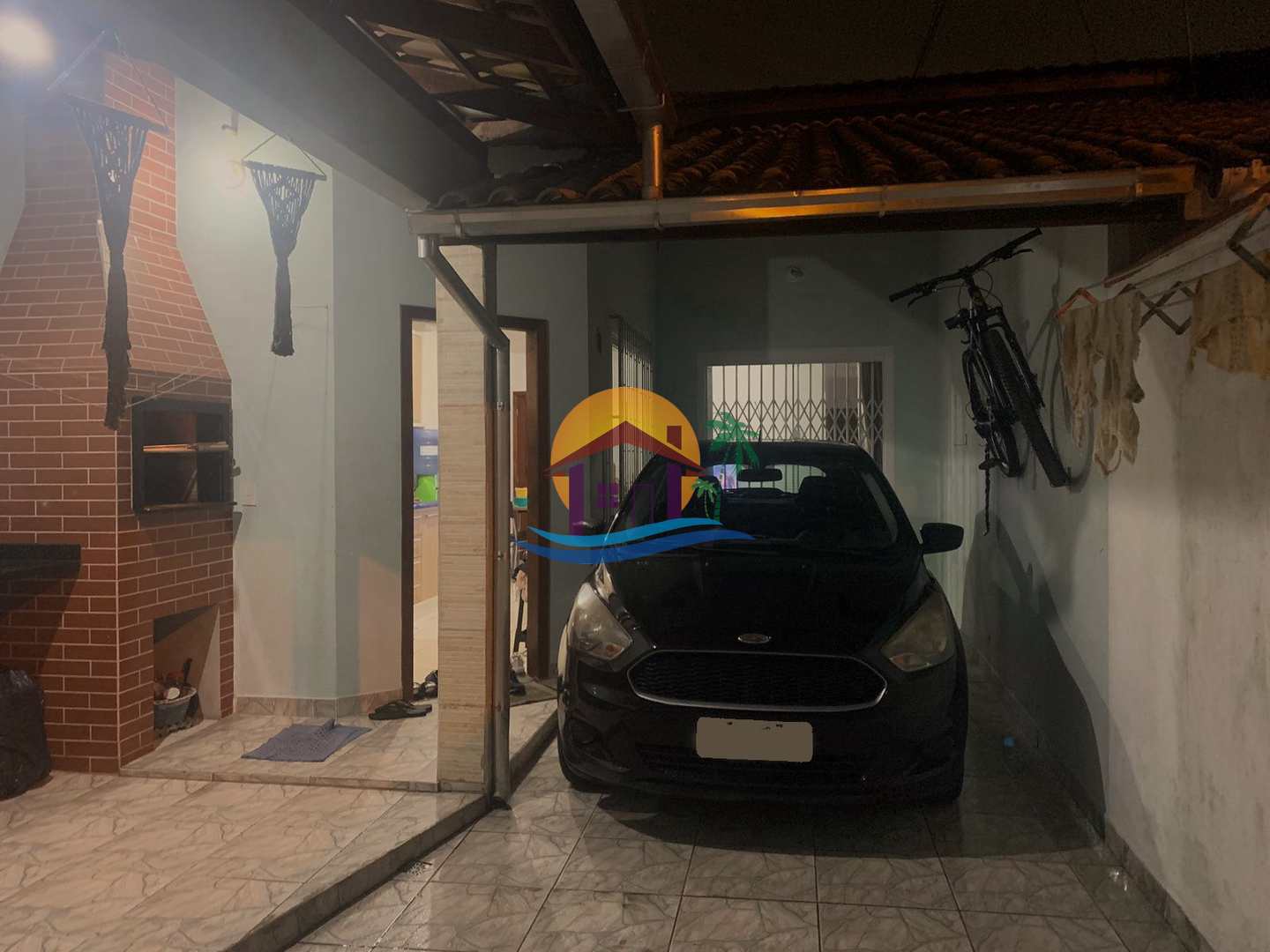 Casa à venda com 3 quartos, 80m² - Foto 1