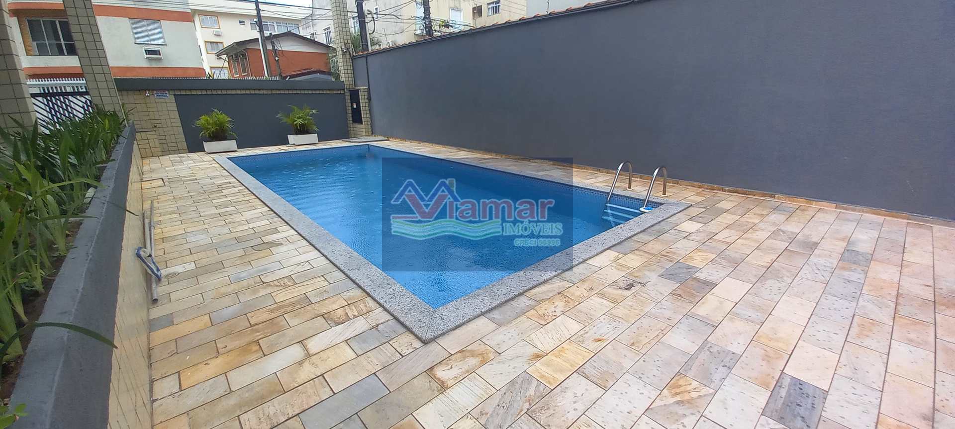 Apartamento para alugar com 2 quartos, 65m² - Foto 17