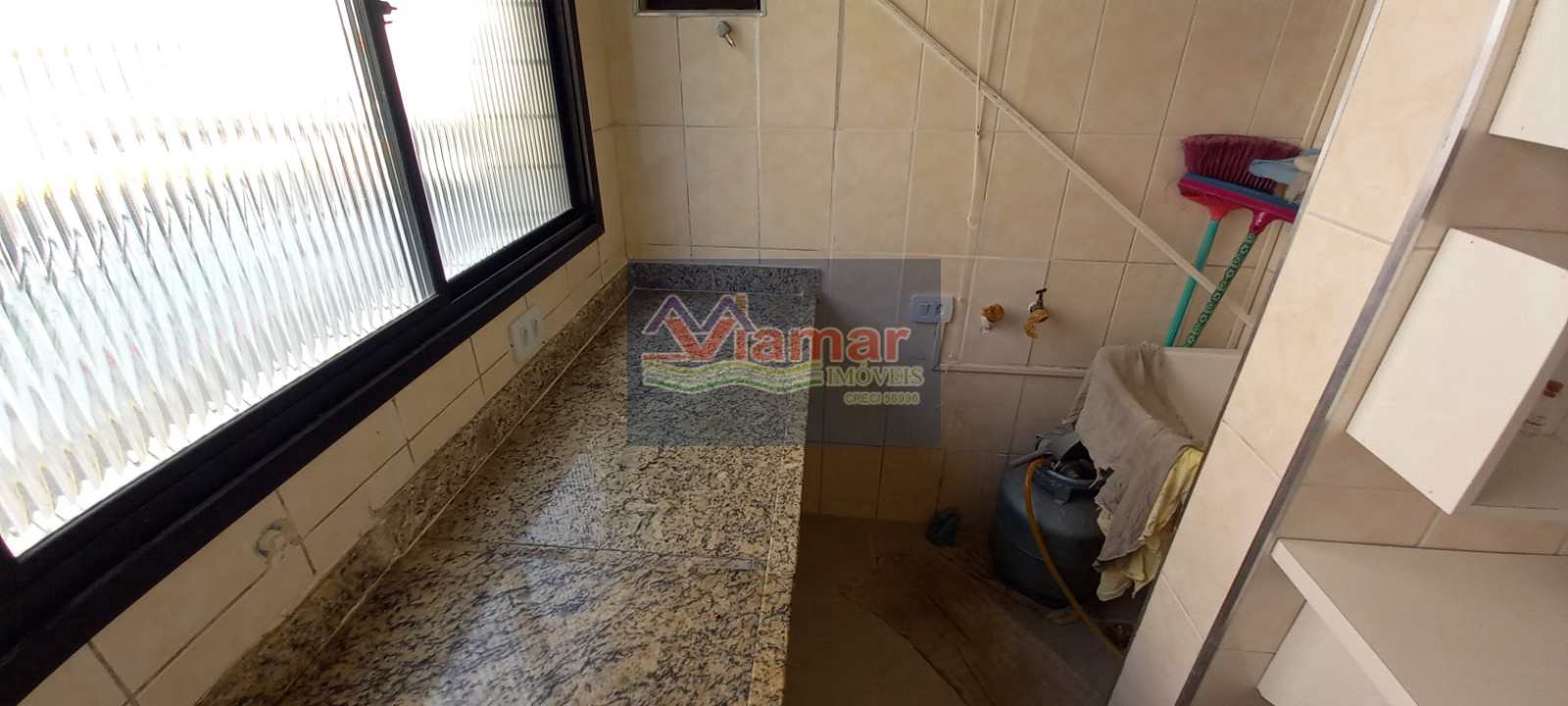 Apartamento para alugar com 2 quartos, 65m² - Foto 9