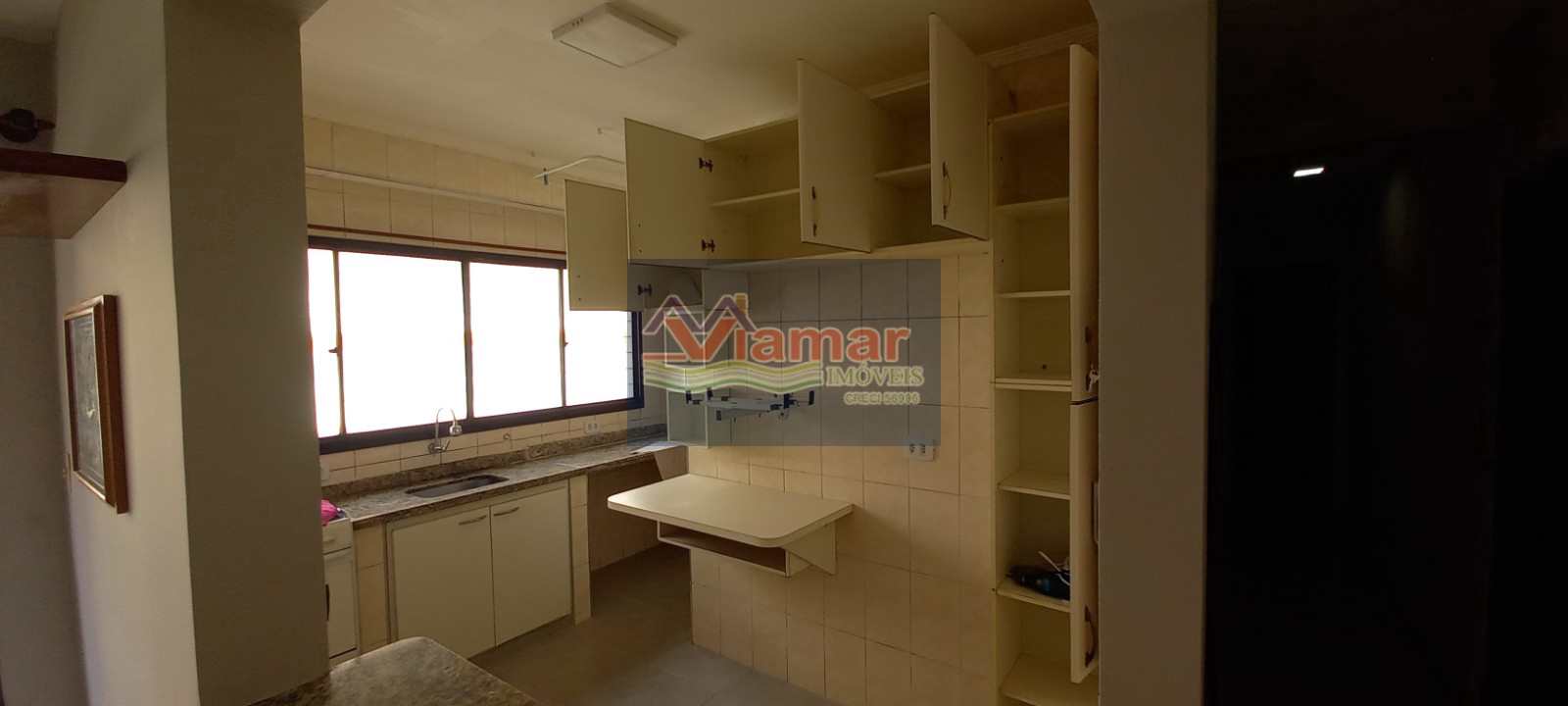 Apartamento para alugar com 2 quartos, 65m² - Foto 7