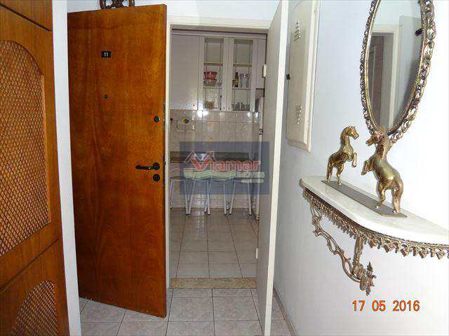 Apartamento à venda com 2 quartos, 77m² - Foto 3