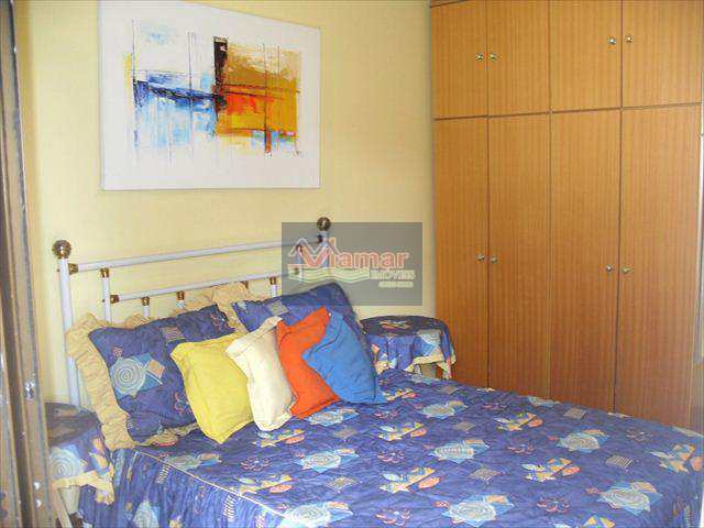 Apartamento à venda com 4 quartos, 145m² - Foto 17