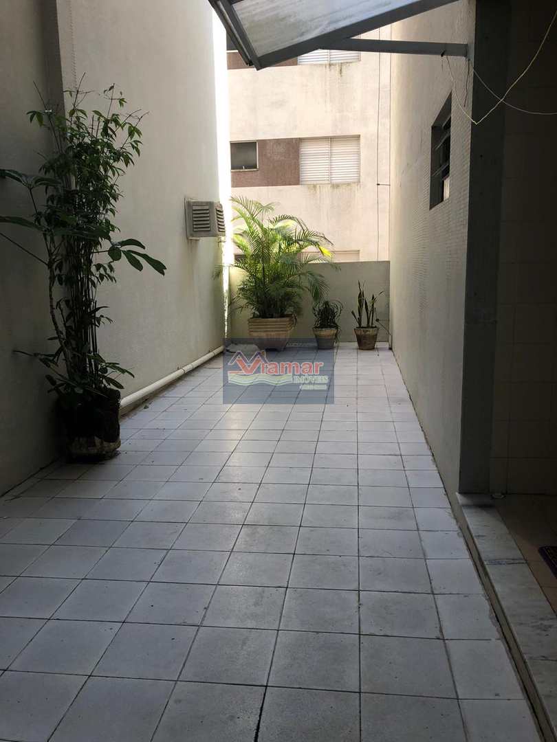 Apartamento para alugar com 1 quarto, 60m² - Foto 15