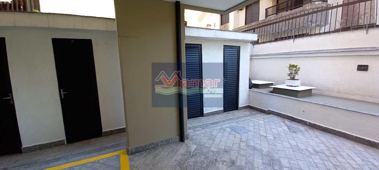 Apartamento à venda com 2 quartos, 70m² - Foto 13