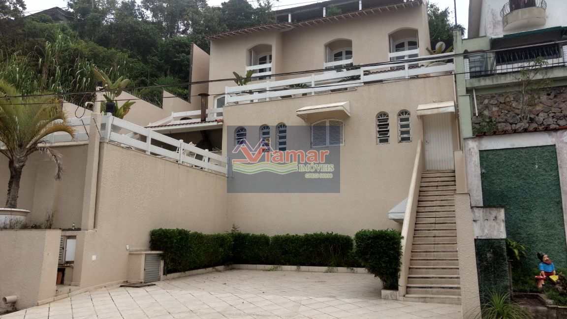 Casa de Condomínio à venda com 3 quartos, 450m² - Foto 1