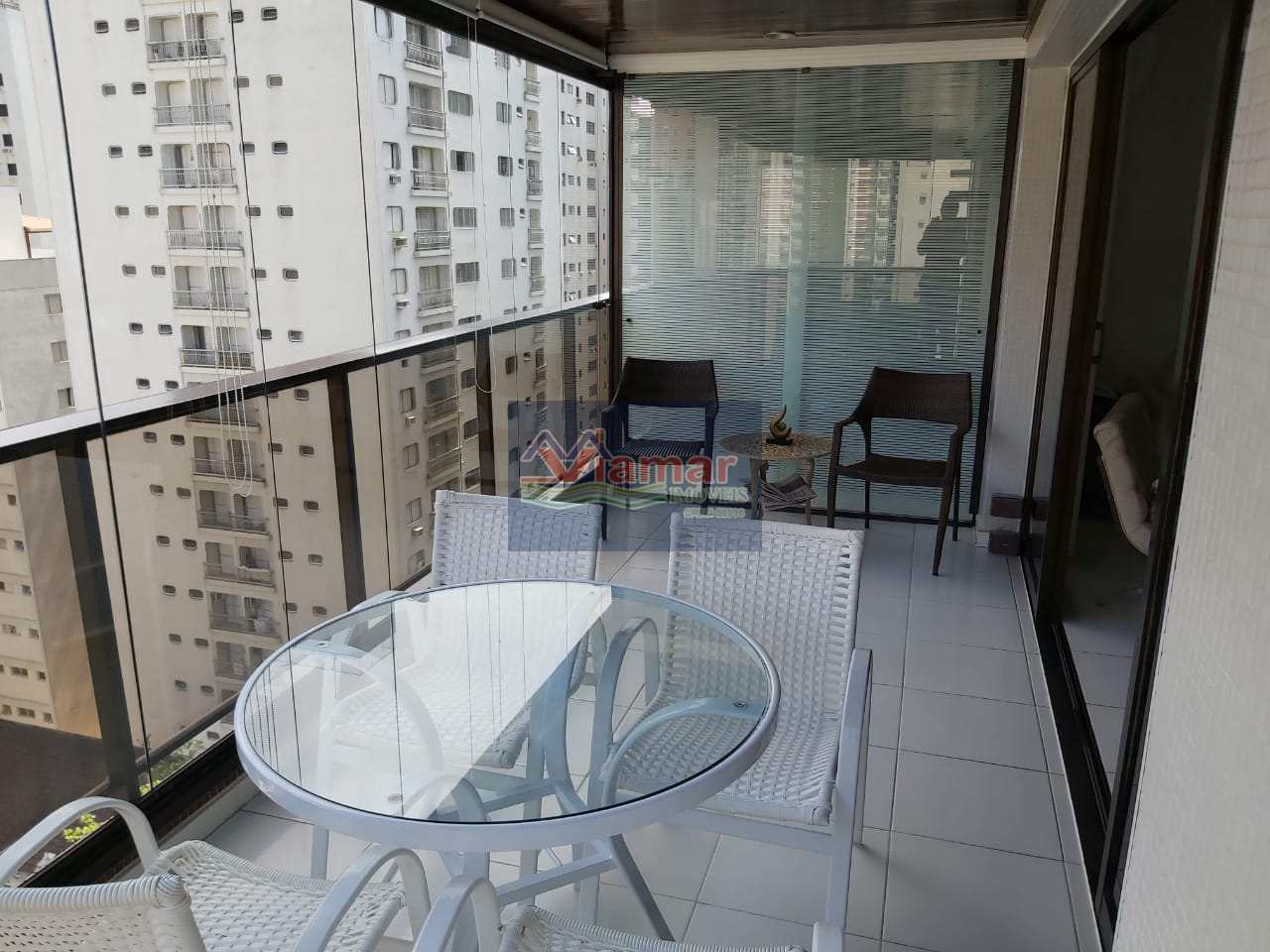 Apartamento à venda com 3 quartos, 132m² - Foto 1