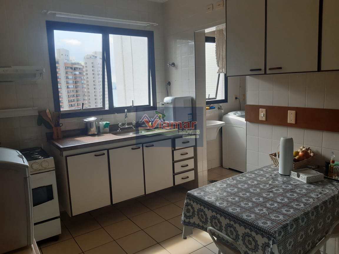 Apartamento à venda com 3 quartos, 214m² - Foto 16