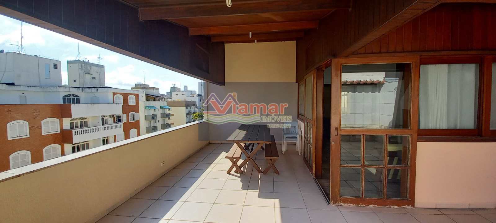 Apartamento à venda com 3 quartos, 150m² - Foto 2