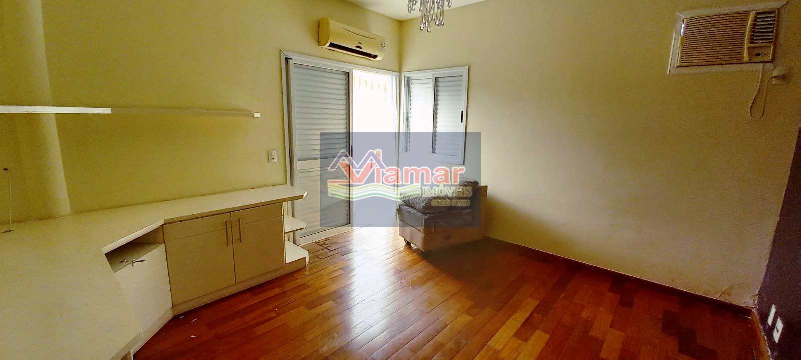 Casa à venda com 4 quartos, 350m² - Foto 25