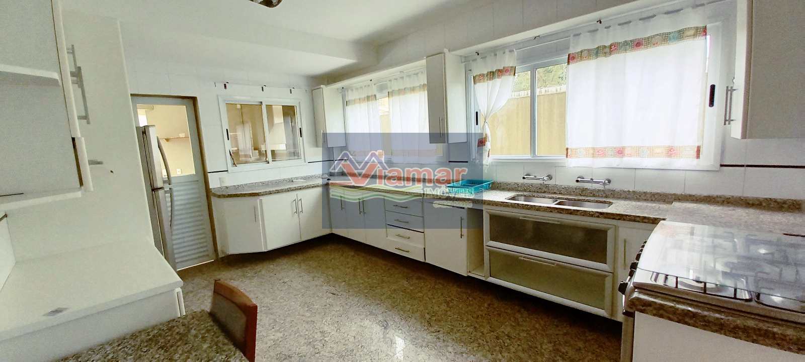 Casa à venda com 4 quartos, 350m² - Foto 9