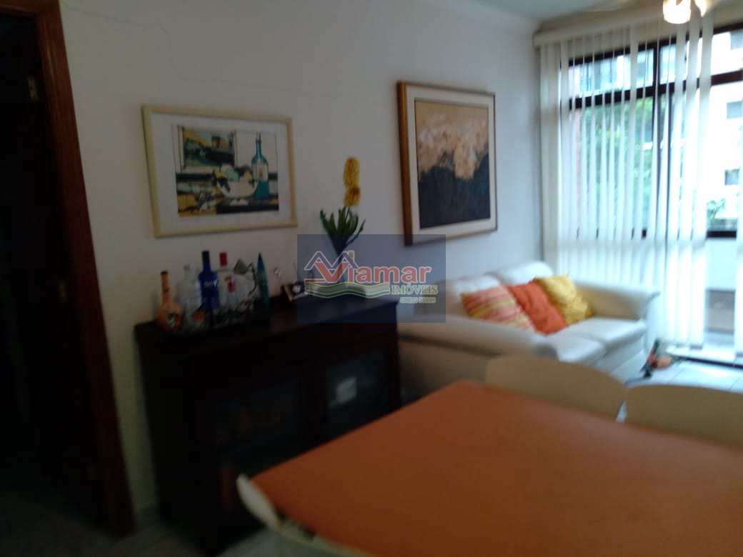 Apartamento à venda com 3 quartos, 70m² - Foto 1