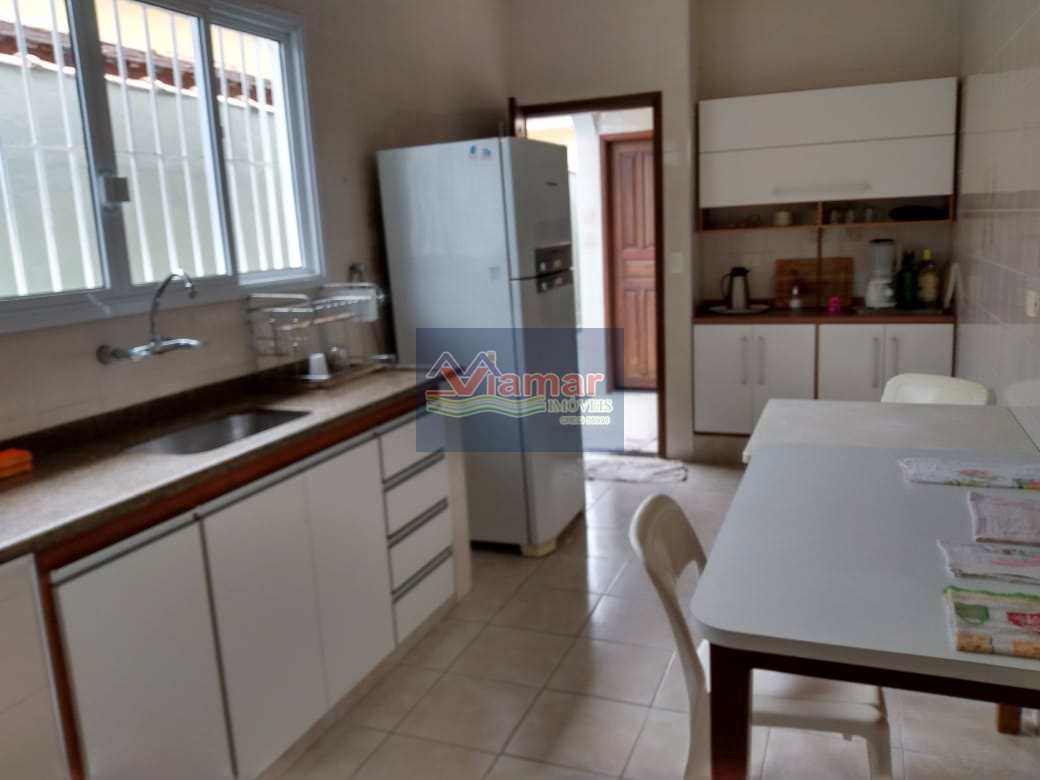 Casa à venda com 3 quartos, 180m² - Foto 19