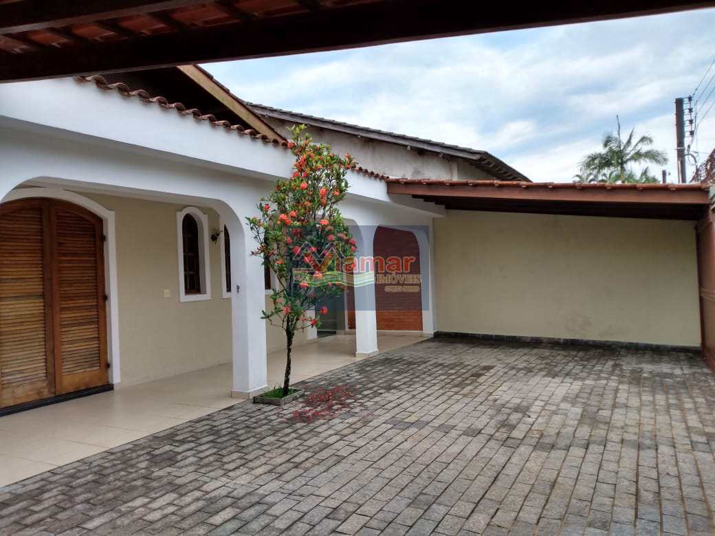 Casa à venda com 3 quartos, 180m² - Foto 4