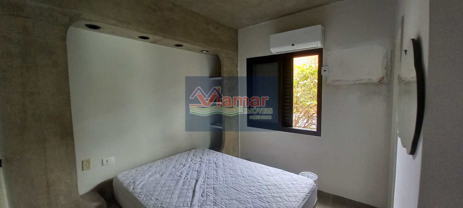 Casa à venda com 8 quartos, 320m² - Foto 15