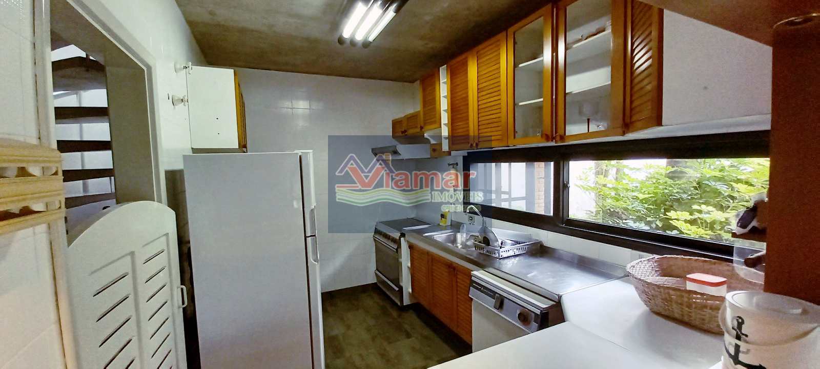 Casa à venda com 8 quartos, 320m² - Foto 18