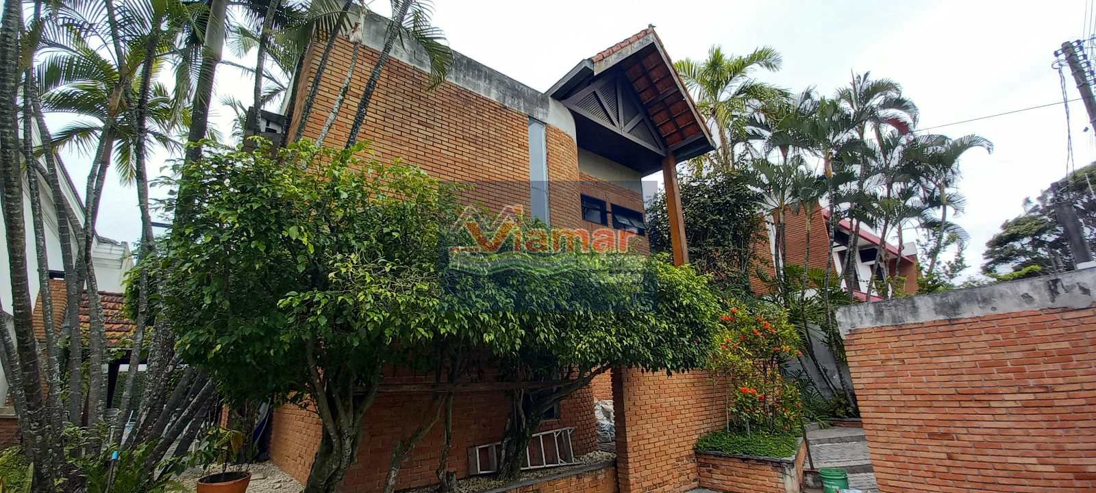 Casa à venda com 8 quartos, 320m² - Foto 30