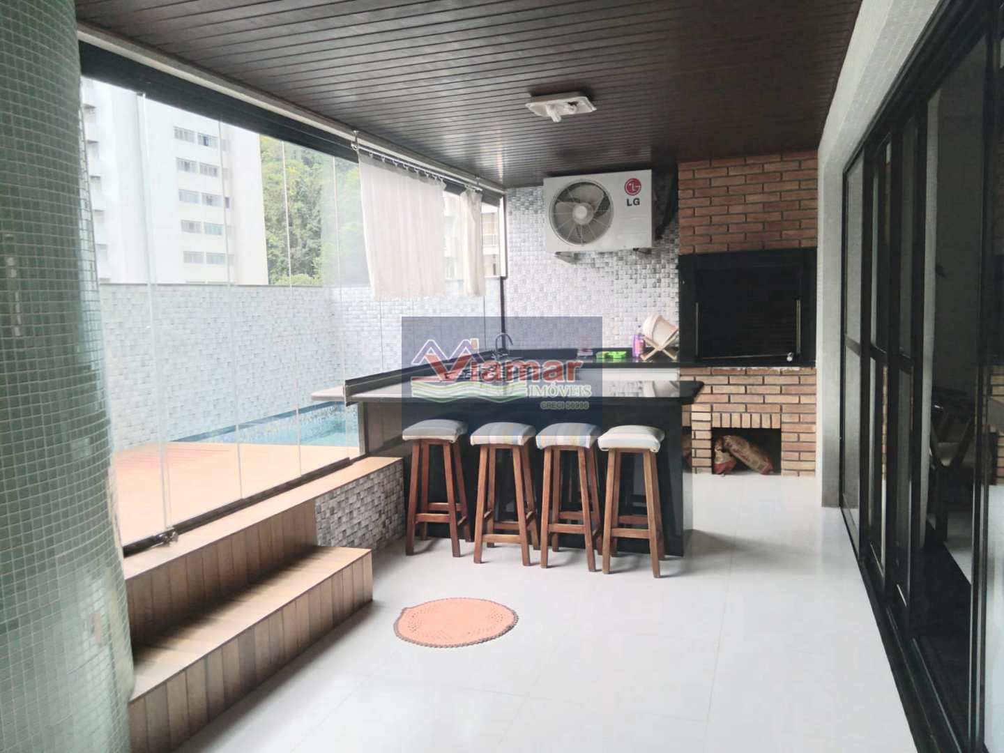 Apartamento à venda com 5 quartos, 200m² - Foto 2